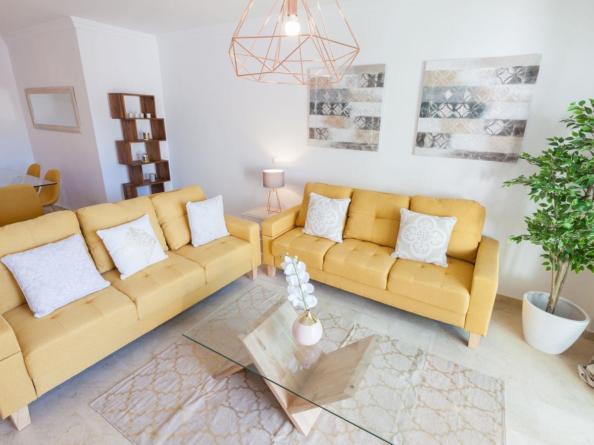 Vacation Marbella: Contemporary Central Apartment with Pool & Marina Proximity Exterior photo
